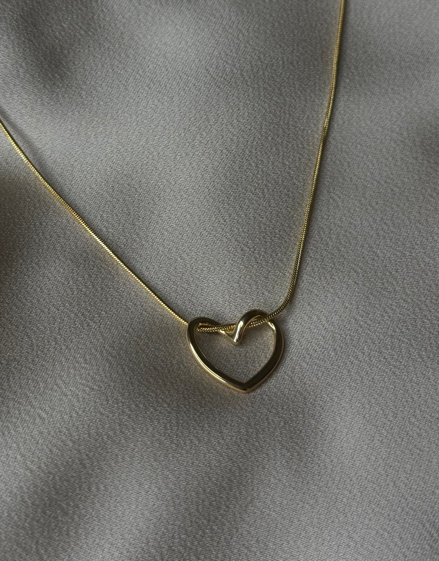 COLLIER - CARA